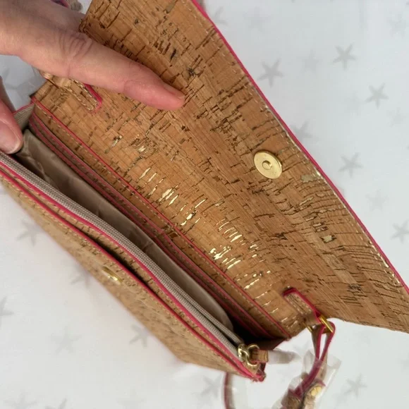 NWT Lilly Pulitzer Crossbody - Picture 4 of 6